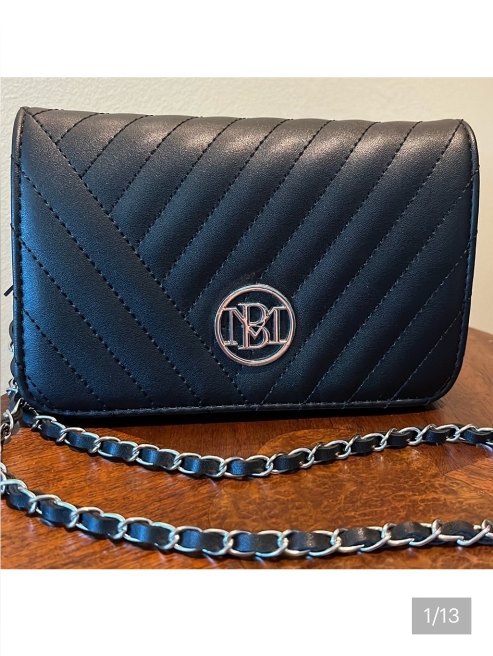 Badgley Mischka  Vegan Quilted Small Crossbody bag  Silvertone braided chain